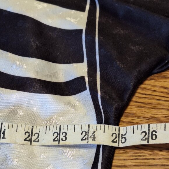 Shirt Black & White Silky Cute - Picture 6 of 8